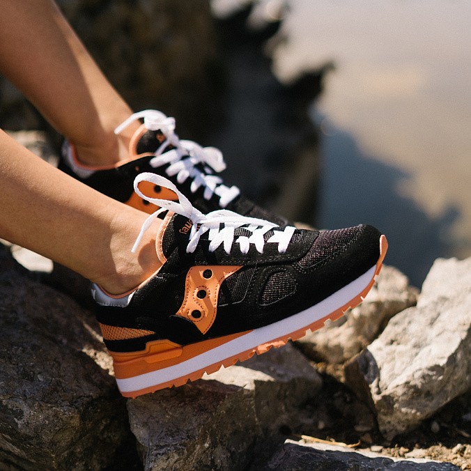 Кроссовки женские Saucony Shadow Original Black/Coral