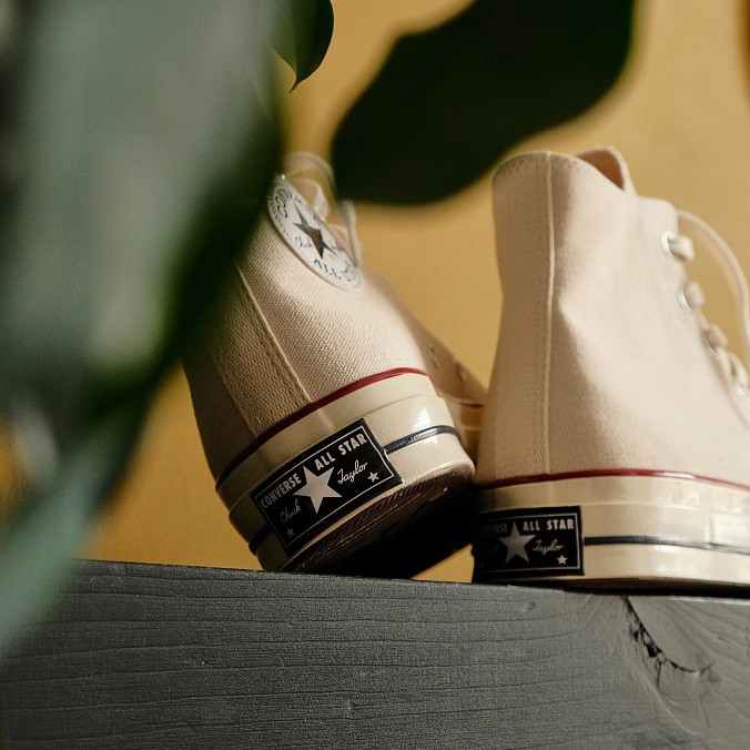 Кеды унисекс Converse Chuck 70 Classic High-Top Parchment/Garnet/Egret
